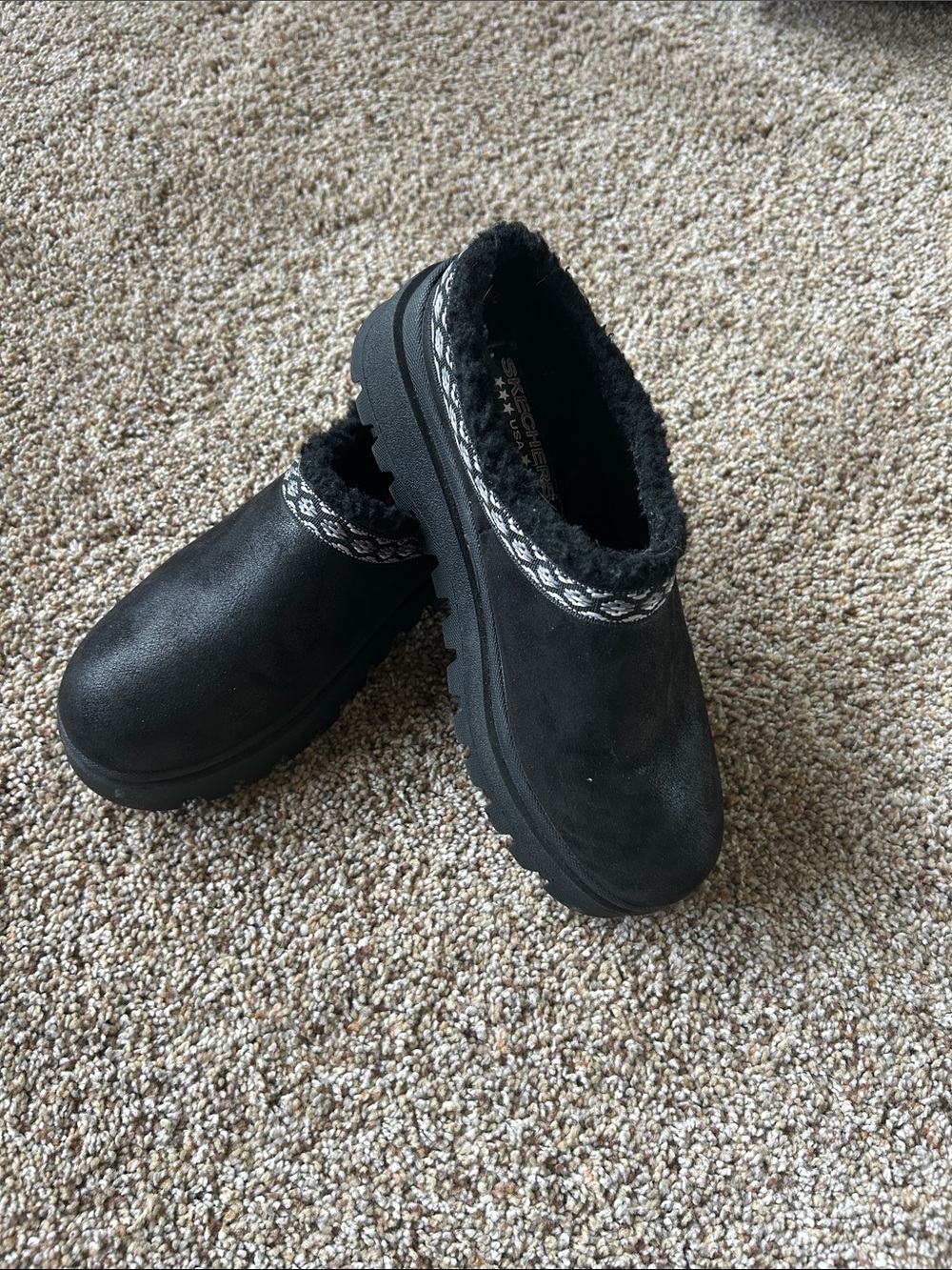 Skechers Shindigs Clogs with Faux Sherpa Lining Comfy Hour Black Size 8